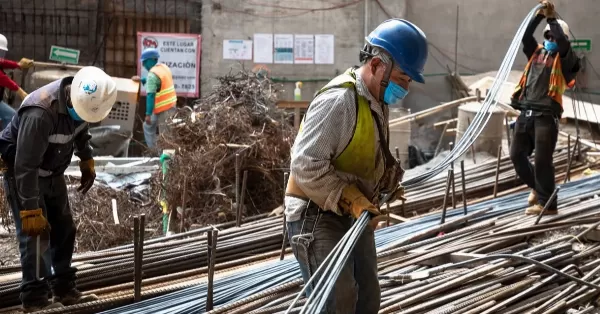 La UOCRA acordó un aumento del 1,1% y sumas no remunerativas para julio y agosto