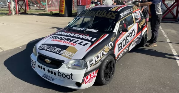 Jonás Maurelli debutó en el Car Show Santafesino