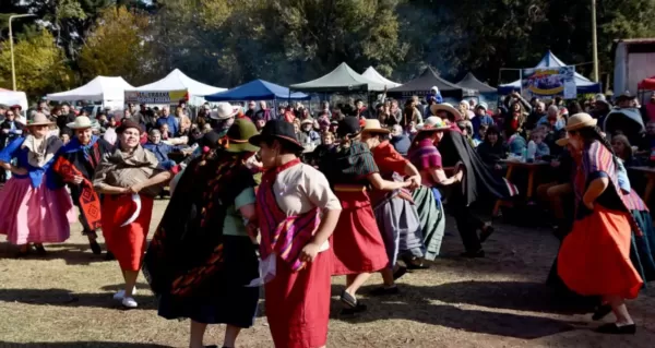 Gran fiesta criolla para celebrar el Día del Trabajador en Granadero Baigorria