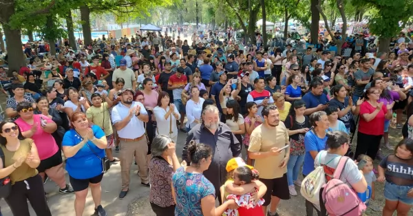 Puerto celebró con música, concurso de asado, y carroza chamamecera el Día de la Tradición