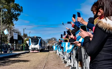 Después de 24 años volvió a funcionar el Tren de las Sierras a Valle Hermoso