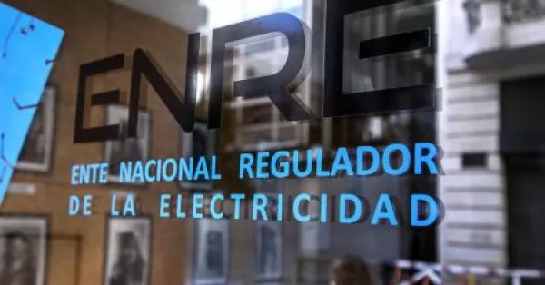 Proyecto de ley ómnibus busca crear un ente regulador unificado para la electricidad y el gas