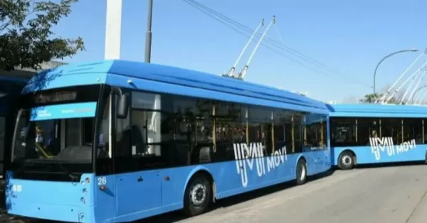 Llegó el recambio en la flota de colectivos de las líneas 142 y K de Rosario 