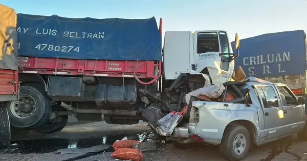 Choque en cadena en el Puente Rosario - Victoria involucró a un camión de Fray Luis Beltrán
