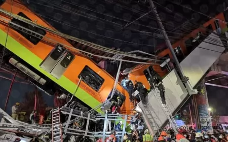 Tragedia en México: se derrumbó el tren metropolitano y murieron 23 personas