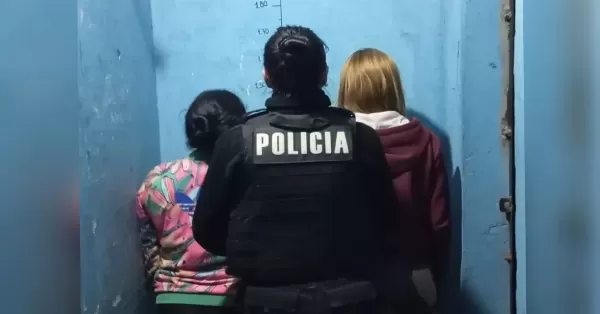 Dos mujeres fueron detenidas intentando robar cerámicos en el predio de ArZinc 
