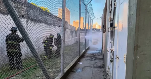 Internas de la comisaría 5ta de Rosario realizaron un motín 