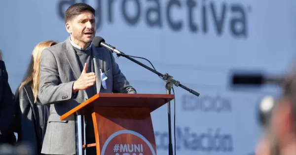 Pullaro volvió a pedir la eliminación de las retenciones y llamó a 
