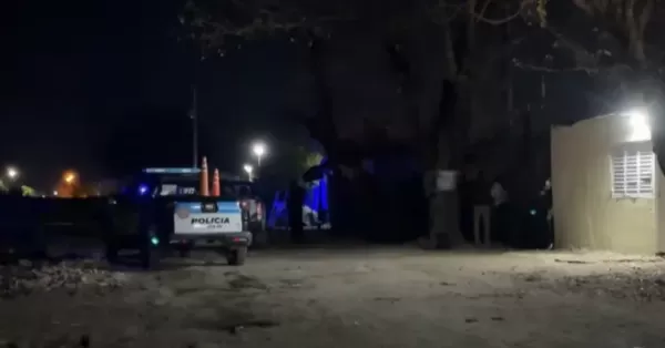 Una joven fue asesinada en Rosario mientras estaba con su bebé en brazos