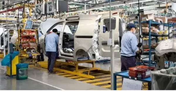 La industria registró una suba interanual del 12 por ciento en junio, aunque sigue por debajo de los niveles de 2023