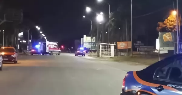 Un motociclista resultó fracturado tras un choque con un auto entre Beltrán y Bermúdez
