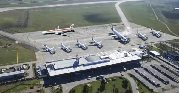 Repavimentarán la pista del Aeropuerto Internacional Rosario 