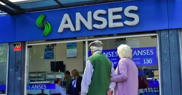 La ANSES otorgará bonos de 10 mil pesos para jubilados que cobren la mínima