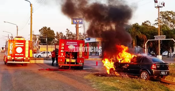 Choque e incendio en Ruta A012 a metros de la estación de Arroyo