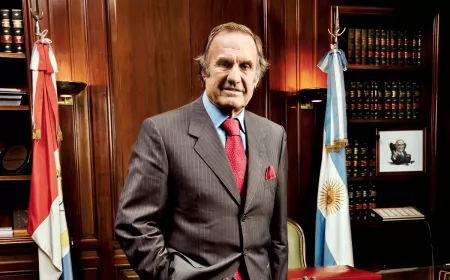 Murió el ex gobernador Carlos Reutemann a los 79 años