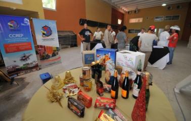 Portuarios recibieron sus cajas navideñas