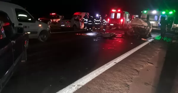 Accidente fatal en la Autopista: murió un automovilista tras fortísimo choque