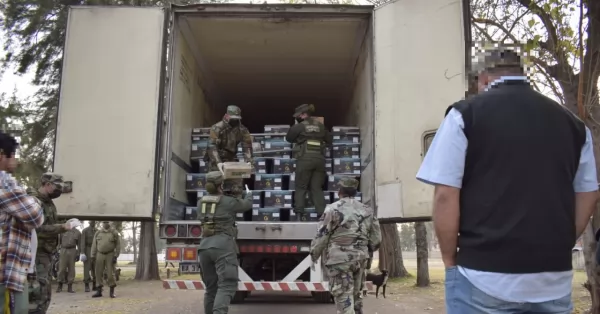 Trasladaban 105 kilos de cocaína ocultos entre cargamento de bananas por la ruta 34