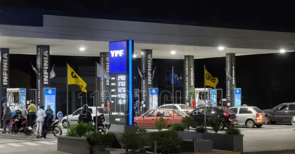 Volvieron a aumentar los combustibles tras la devaluación del tipo de cambio