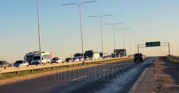 Alertan por congestión vehicular y desvíos en rutas y autopistas de la región       