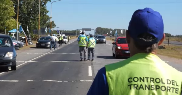 Refuerzan los controles en rutas y autopistas en el comienzo del recambio de quincena