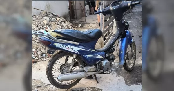 Un menor fue detenido en Fray Luis Beltrán cuando circulaba en una moto robada 