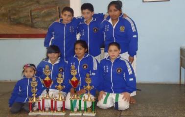 La escuela de karate Martinez Dojo compitió en Santiago del Estero