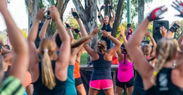 Zumbathon solidario a beneficio de los comedores comunitarios en Fray Luis Beltrán