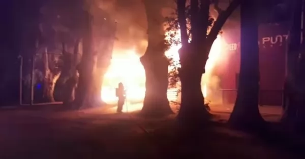 Otra vez se incendió el boliche Punta Arena de Capitán Bermúdez