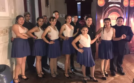 Academia de cumbia sanlorencina realiza show solidario para competir en México