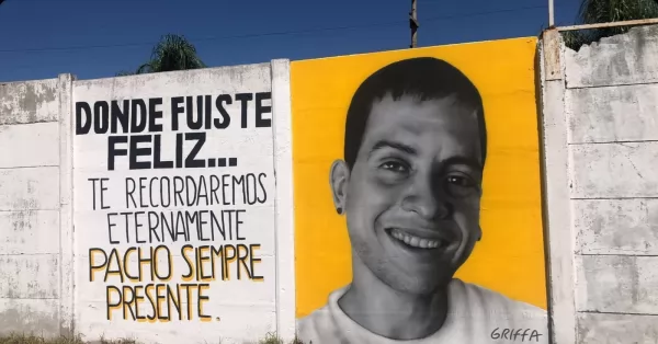 Pintaron un mural en homenaje a Lautaro Aranda en la cancha de Santa Catalina