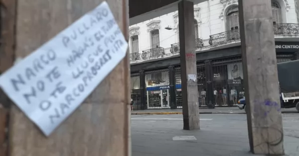 Aparecieron notas amenazantes en la peatonal de Rosario