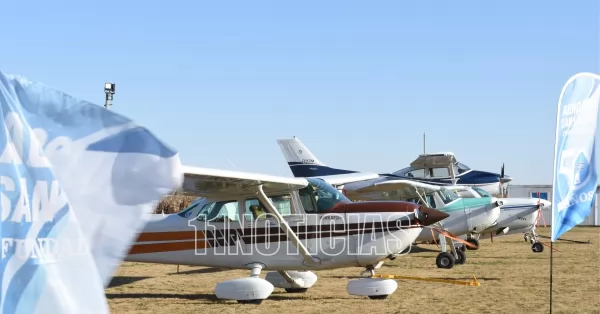 Un concejal de San Lorenzo sufrió un accidente con una avioneta en el río Paraná