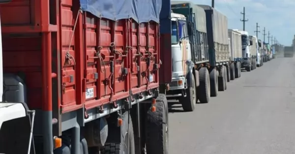 La semana culmina con importante arribo de camiones a los puertos de la región 