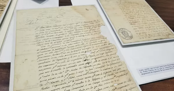 Inauguran en San Lorenzo una muestra de cartas históricas que incluye un manuscrito de San Martín