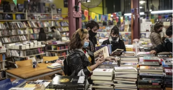 La “Noche de las Librerías” vuelve a Rosario este viernes