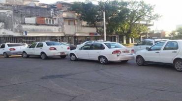 Taxistas sanlorencinos continúan de paro y exigen la presencia de Lamberto