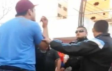 Video del momento luego del choque entre el joven asesinado y el policía