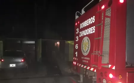 Por un cortocircuito se incendió parte de una vivienda en Fray Luis Beltrán