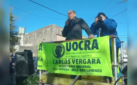 Carlos Vergara anunció públicamente el 80 por ciento de aumento para los trabajadores de la UOCRA