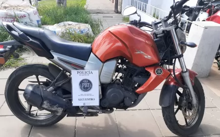 San Lorenzo: La PAT aprehendió a un sujeto que circulaba en una moto robada