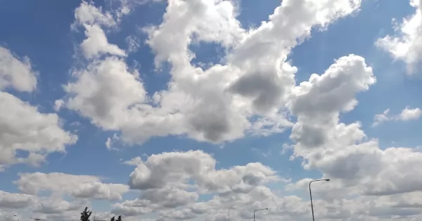 Empieza a despejarse el cielo en la región