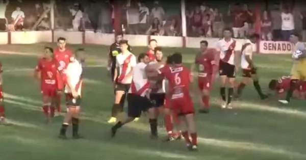 Brutal agresión de un futbolista de Sportivo Belgrano de Oliveros en la Liga Totorense