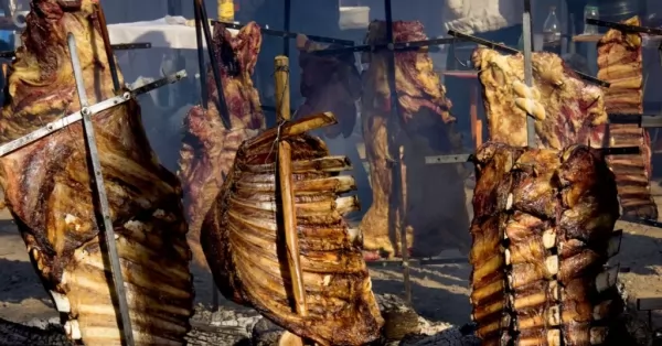 Unos 26 asadores realizarán asado a la estaca para colaborar con los bomberos de Fray Luis Beltrán