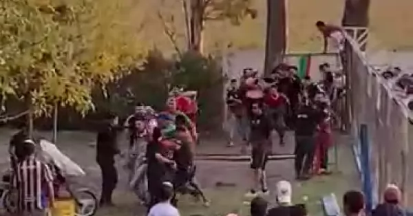 VIDEO: Incidentes entre la policía e hinchas de Unión de Clarke en Serodino