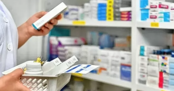 Acordaron mantener el precio de los medicamentos por 60 días y crearán el programa 