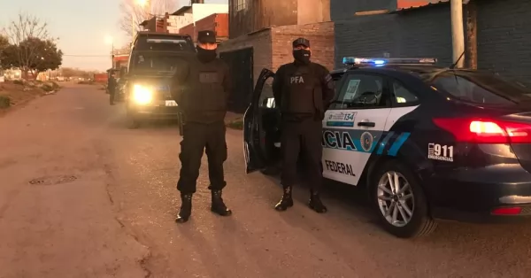 Detuvieron a 13 personas que integraban la banda de “Los Monos” en Rosario y la región 