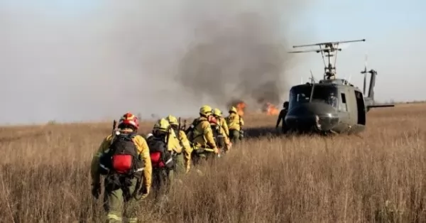 Las Fuerzas Armadas brindan apoyo ante la emergencia por los incendios en el Delta del Paraná