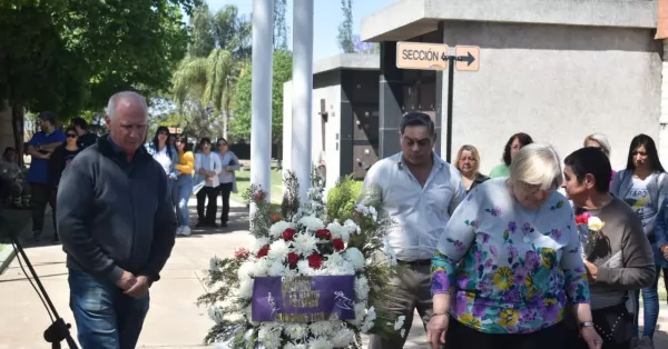 Homenajearon en Puerto San Martín a víctimas de la pandemia del Covid 19