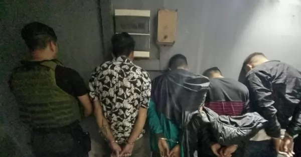 Cuatro jóvenes detenidos en San Lorenzo tras balear una vivienda y tirotearse con la policía